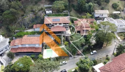 Casa em condomínio fechado com 4 quartos à venda na Rua Juriti, Itaipu, Niterói, 562 m2 por R$ 1.700.000