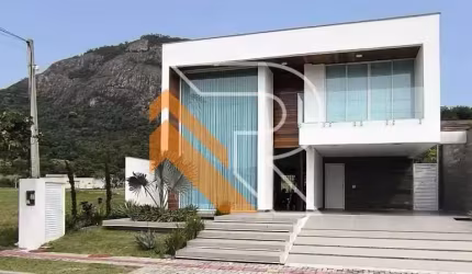 Casa em condomínio fechado com 4 quartos à venda na Rodovia Ernani do Amaral Peixoto, Inoã, Maricá, 310 m2 por R$ 2.150.000