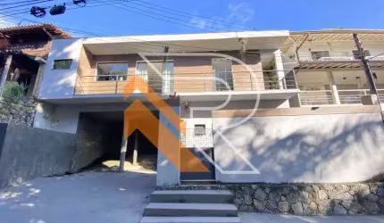 Casa em condomínio fechado com 5 quartos à venda na Estrada Francisco da Cruz Nunes, Itaipu, Niterói, 280 m2 por R$ 950.000