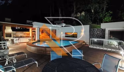 Casa em condomínio fechado com 6 quartos à venda na Rua Terra Nova, Itaipu, Niterói, 855 m2 por R$ 3.950.000
