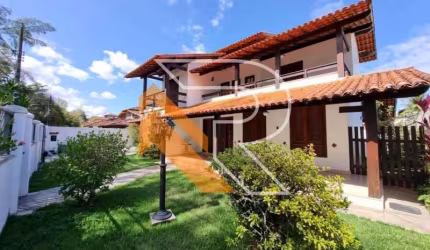 Casa com 3 quartos à venda na Rua Eunice Linton, Camboinhas, Niterói, 300 m2 por R$ 2.600.000
