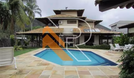 Casa em condomínio fechado com 4 quartos à venda na Rua José Henrique Monteiro Galvão, Itaipu, Niterói, 425 m2 por R$ 4.200.000