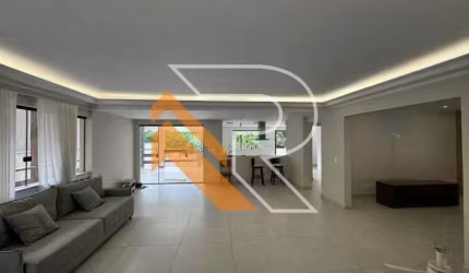 Casa em condomínio fechado com 4 quartos à venda na Avenida Professor Florestan Fernandes, Camboinhas, Niterói, 380 m2 por R$ 3.200.000