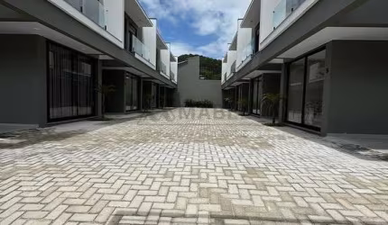 Casa 2 Suites Bairro J. Panorâmico Garopaba SC