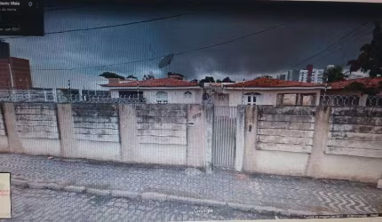 Imóvel comercial de esquina na Jaguarari próximo a UNP lado  sombra