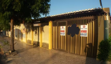 Casa com 3 dormitórios à venda, 200 m² por R$ 495.000,00 - Candelária - Natal/RN