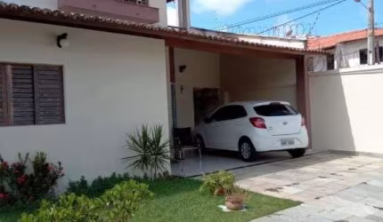 Casa com 3 dormitórios à venda, 332 m² por R$ 650.000,00 - Nova Parnamirim - Parnamirim/RN