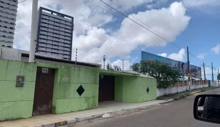 Casa com 4 dormitórios à venda, 698 m² por R$ 750.000,00 - Capim Macio - Natal/RN