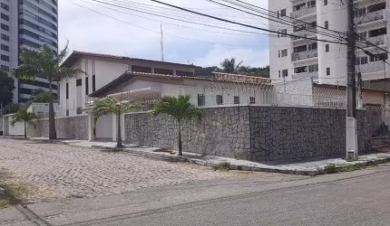 Casa com 3 dormitórios para alugar, 300 m² por R$ 5.500,00/mês - Tirol - Natal/RN