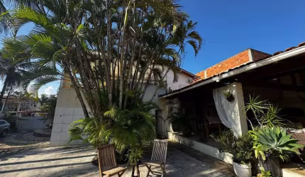 Casa alto padrão 06 suítes à venda, Bacaxá, SAQUAREMA - RJ