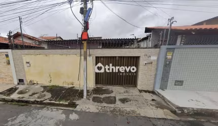 Casa com 3 dormitórios à venda por R$ 425.000,00 - Saci - Teresina/PI