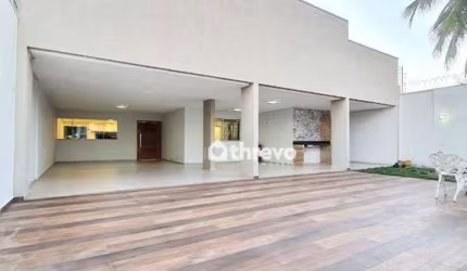 Casa no bairro Recanto das Palmeiras à venda, 250 m² por R$ 820.000 - Teresina/Piauí