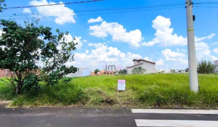 Lote á venda plano com 275m² no Terras di Treviso