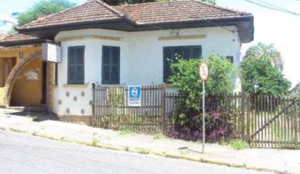 Casa Comercial de 100m² em Terreno de 400m² com Cinco Salas