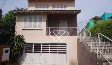 Ampla Casa em Gravataí com 3 Dormitórios e Espaço Versátil para Negócios