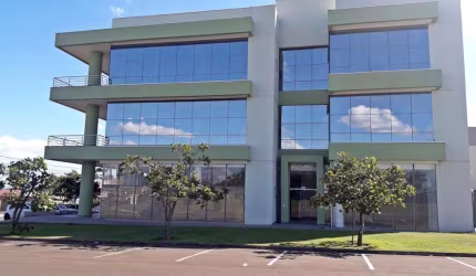 Aluguel de Sala Comercial de Alto Padrão no Edifício Emanuel Center