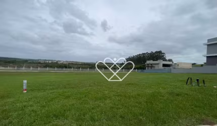 Terreno Exclusivo na Quadra de Entrada: A Fundação Perfeita para sua Casa dos Sonhos