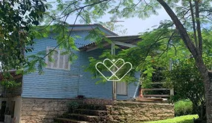 Descubra o Refúgio dos Seus Sonhos: Uma Casa Aconchegante para Chamar de Lar