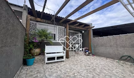 Casa com 4 dormitórios à venda, 105 m² por R$ 349.990,00 - Jardim Betânia - Cachoeirinha/RS
