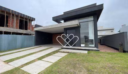 Casa com 3 Dormitórios, 3 Suítes e Quintal: Seu Novo Lar em Condomínio de Alto Padrão