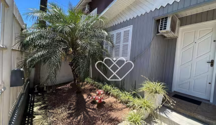 Casa Ampla com Suíte à Venda no Parque da Matriz | 3 Dormitórios e Pátio