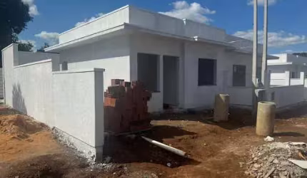 Encantadora Casa no Bairro São Luiz com 2 Dormitórios e Vaga Coberta – Sua Nova Oportunidade!