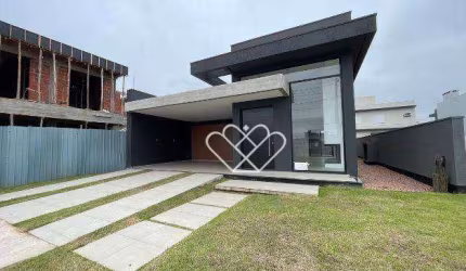 Casa com 3 Dormitórios, 3 Suítes e Quintal: Seu Novo Lar em Condomínio de Alto Padrão