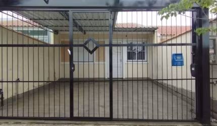 Casa de 2 Dormitórios com Churrasqueira – Conforto e Praticidade para Você!
