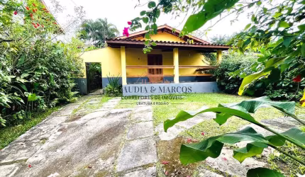 Casa à 120 metros da praia.