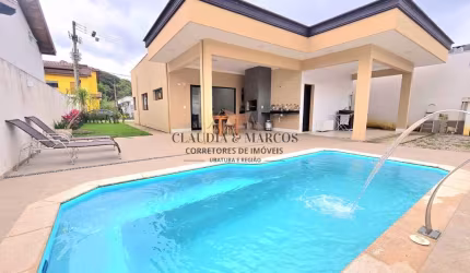 CASA ALTO PADRAO EM CONDOMÍNIO FECHADO