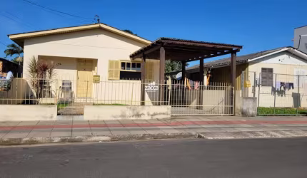 Casa para Venda em Sombrio, Parque das Avenidas, 3 dormitórios, 2 banheiros