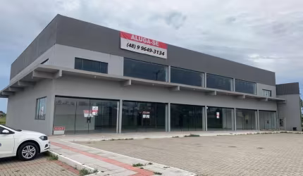 Sala Comercial para Locação em Sombrio, São Pedro, 3 banheiros