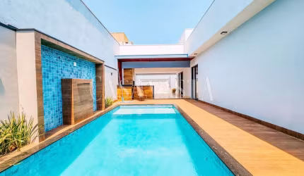 Casa Alto Padrão com piscina no Bairro Ipanema