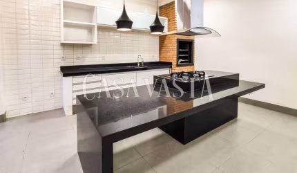 Casa Padrão no bairro Jardim Nova Yorque