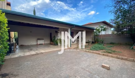 Casa com 3 dormitórios à venda, 315 m² por R$ 836.000,00 - Cidade Universitária - Campinas/SP