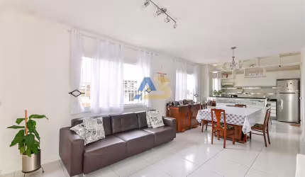 Casa 3 Quartos Semimobiliada à venda no bairro São Lourenço | Curitiba