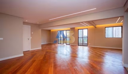Apartamento Reformado 3 Quartos à venda no bairro Água Verde | Curitiba