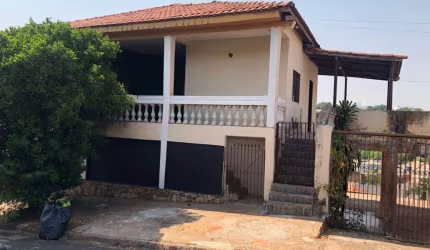 Casa para Venda em Presidente Prudente, Jardim Santa Marta, 3 dormitórios, 1 banheiro, 3 vagas