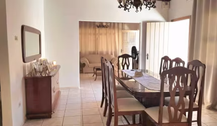 Casa para Venda em Presidente Prudente, Jardim Aviação, 3 dormitórios, 3 banheiros, 2 vagas