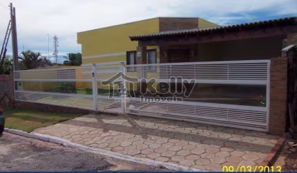 Casa para Venda em Nova Guataporanga, Centro, 3 dormitórios, 1 suíte, 3 banheiros, 4 vagas
