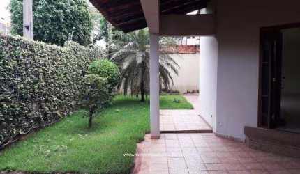 Casa para Venda em Presidente Prudente, Jardim Petrópolis, 3 dormitórios, 3 suítes, 4 banheiros, 4 vagas