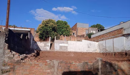 Vende-se terreno Watal Ishibashi