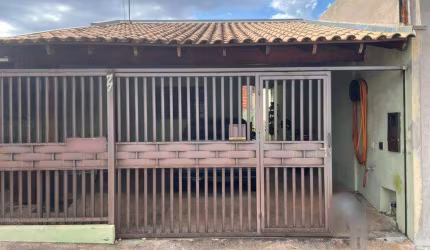 Casa para Venda em Presidente Prudente, Jardim Prudentino, 2 dormitórios, 2 banheiros, 3 vagas