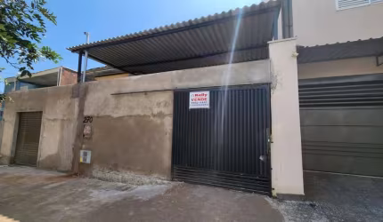 Casa para Venda em Presidente Prudente, Vila Nova, 2 dormitórios, 1 suíte, 3 banheiros, 4 vagas