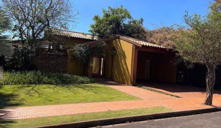 Casa em Condomínio para Venda em Presidente Prudente, Condomínio Golden Village, 4 dormitórios, 4 suítes, 5 banheiros, 2 vagas