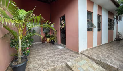Casa para Venda em Presidente Prudente, Cecap, 4 dormitórios, 1 suíte, 3 banheiros, 1 vaga