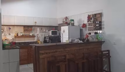 Casa para Venda em Presidente Prudente, Jardim Everest, 2 dormitórios, 1 banheiro, 2 vagas