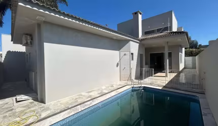 Casa à Venda 4 suítes no Damha I, R$1.500.000