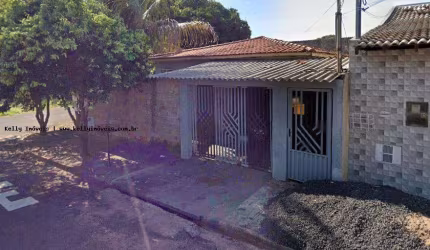 Casa para Venda em Presidente Prudente, Jardim Santa Fé, 3 dormitórios, 2 banheiros, 2 vagas