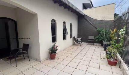 Casa para Venda em Presidente Prudente, Vila Do Estádio, 3 dormitórios, 1 suíte, 4 banheiros, 6 vagas
